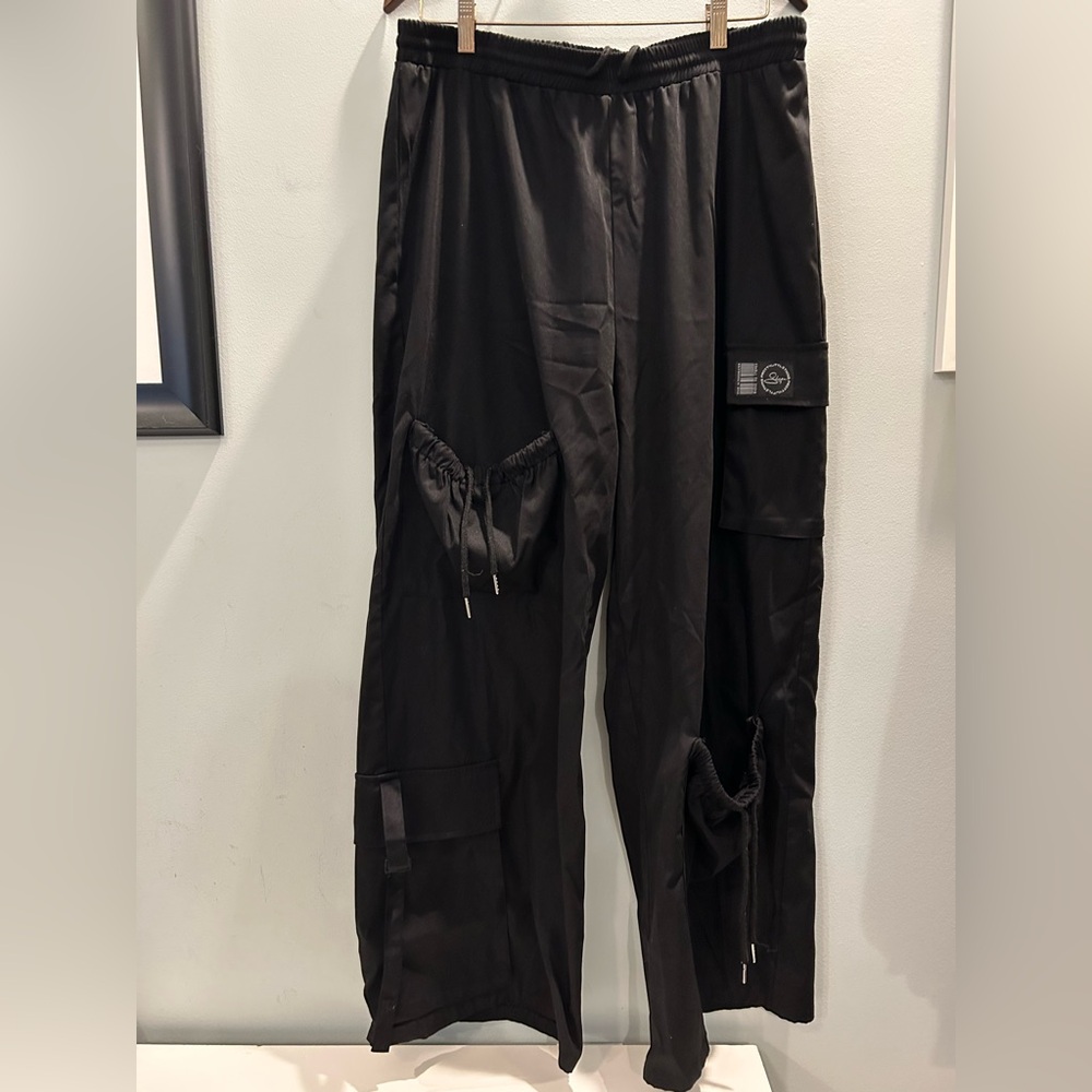 PrettyLittleThing Black Cargo Pants Sleek Design